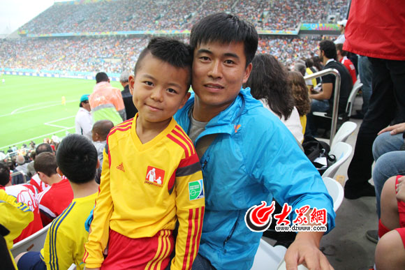 济南球童登世界杯赛场 梦想代表中国征战世界
