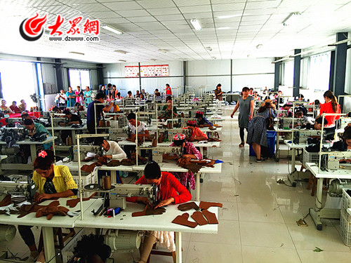 在"一带一路"发展大趋势下,济宁组织中兴手套等吸纳劳动力强的服装