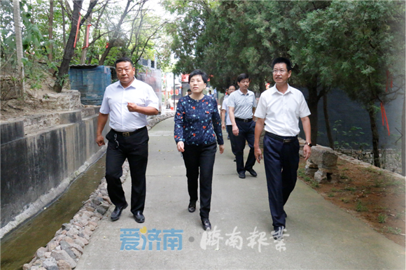 郅颂到棋山国家森林公园调研