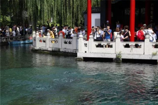 轉載:暢遊詩意濟南 品味詩詞之美 - 啸海楼 - 啸海楼 畅游诗意济南,品味诗词之美!