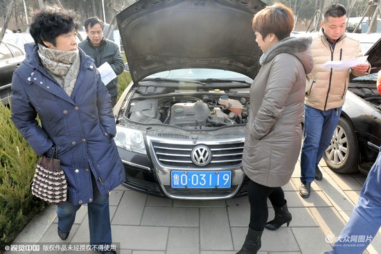 济南:省级机关公车改革将首拍 市民提前看车_