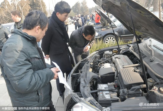 济南:省级机关公车改革将首拍 市民提前看车_