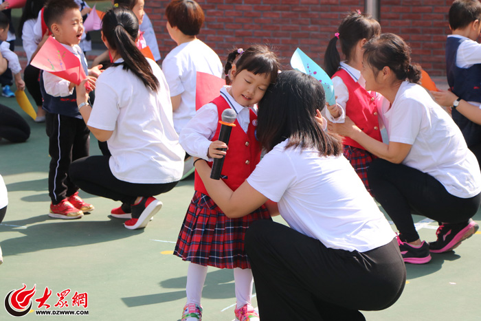 尉犁县孔雀幼儿园"感恩母亲节"主题活动