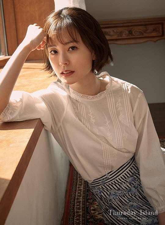 韩国女艺人郑柔美最新代言宣传照曝光时髦俏丽造型清纯多变